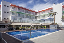 Antemare - gay friendly Sitges hotel