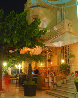 Sitges gay holiday accommodation hotels El Xalet and Noucentista