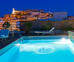 Gay friendly Royal Plaza Hotel Ibiza