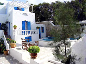 Mykonos gay holiday accommodation Hotel Carbonaki