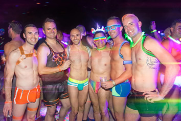 Vacaya gay resort party