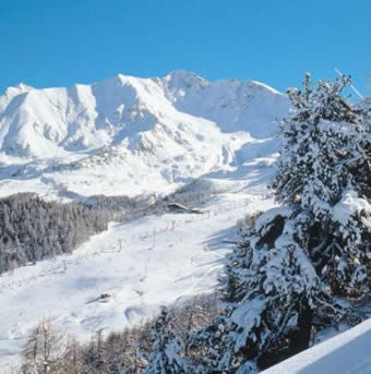 Gay ski event in Pila Ski Resort, Italy