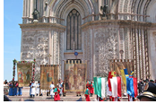 Adam and Steve Travel exclusively Gay tour to Bolsena Corpus Domini