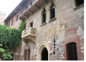 Exclusively Gay tour to Verona - Juliet balcony