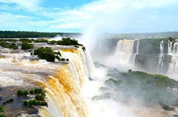 Gay Iguazu Falls tour
