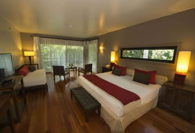 Loi Suites Iguazu Hotel room
