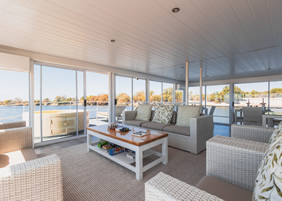 Chobe Princess lounge