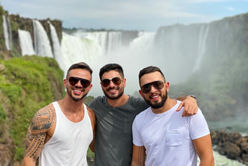 Gay Iguazu Falls tour