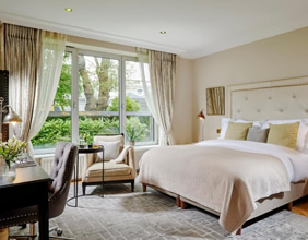 The Great Southern Hotel room