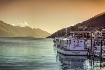 New Zealand Queenstown gay tour