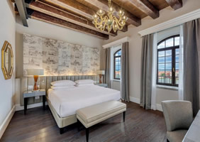 Hilton Molino Stucky Venice Hotel room
