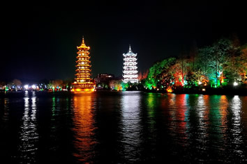 Guilin gay tour - Twin Towers