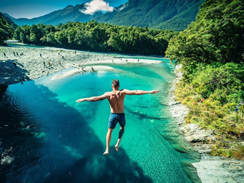 New Zealand gay adventure