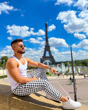 Paris gay trip