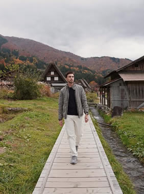 Shirakawa-go gay trip