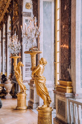 Versailles Palace lesbian trip