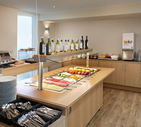 Klettur hotel breakfast