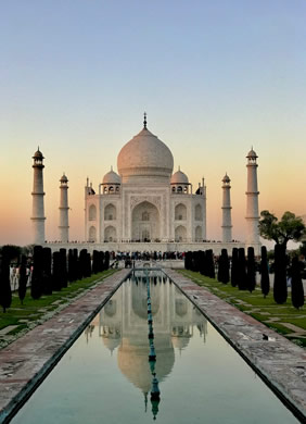 Lesbian Taj Mahal tour