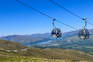 Scotland lesbian tour - Nevis Range Gondola