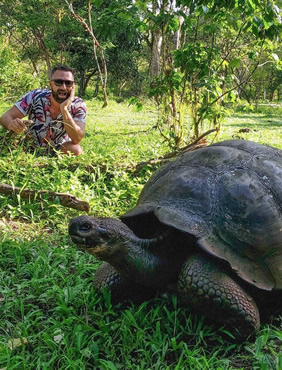Gay Galapagos tour