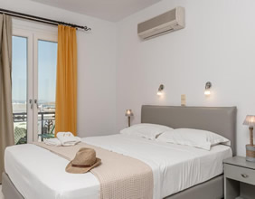 Annita's Village Hotel room