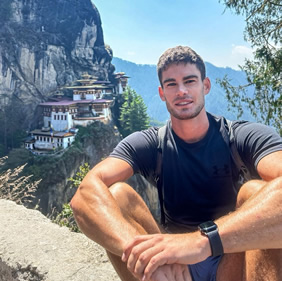 Gay Bhutan tour