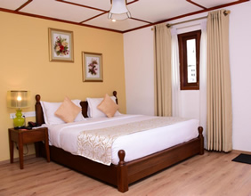 Mirage Kings Cottage room