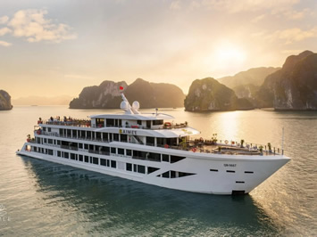 Halong Bay gay cruise