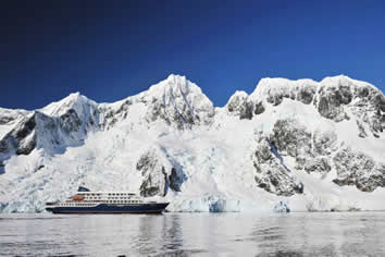Gay Antarctica cruise on Hondius