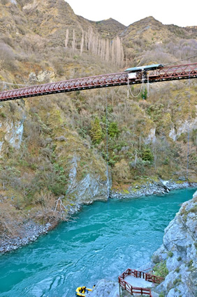 Bungy Jump, New Zealand Gay Adventure Tour