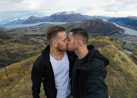 New Zealand gay tour