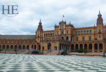 Gay Spain tour - Plaza Espana