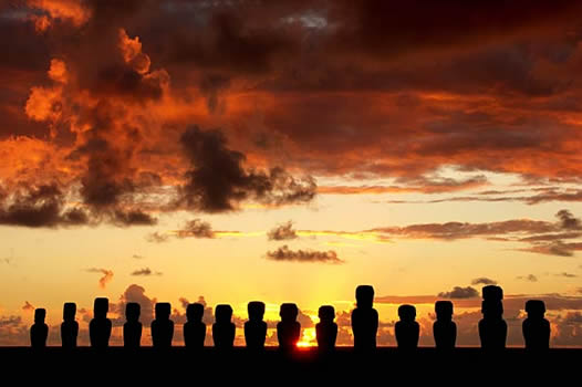 Hanns Ebensten Gay Tour to Easter Island