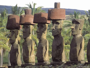 Hanns Ebensten Gay tour to Easter Island