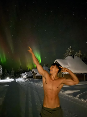 Northern Lights Finland gay tour