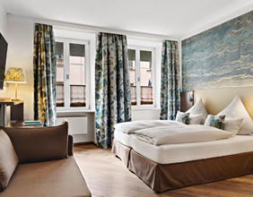 Deutsche Eiche Hotel room