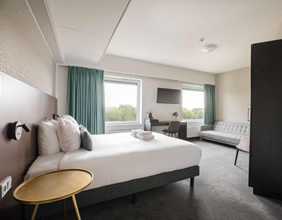 Flonk Hotel Groningen Zuid room