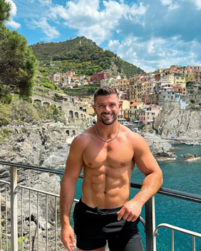 Manarola, Cinque Terre gay tour