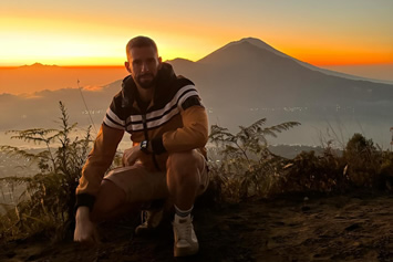 Bali Mount Batur gay tour