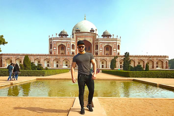 Delhi gay tour - Humayun's Tomb