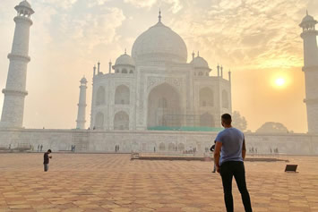 Taj Mahal gay tour