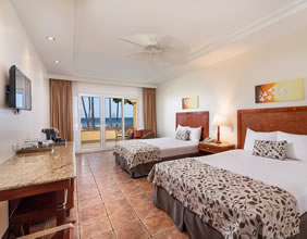 Tamarindo Diria Beach Resort room