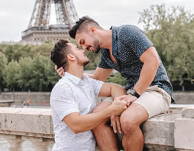 Paris gay travel