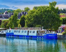 Barge Deborah