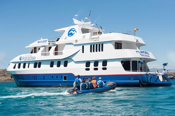 Natural Paradise Galapagos gay cruise