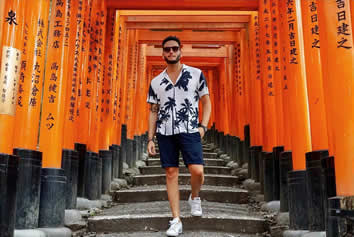 Japan gay tour - Fushimi Inari