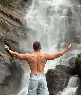 Nuwara Eliya gay tour