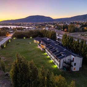 Rochester Calafete Hotel