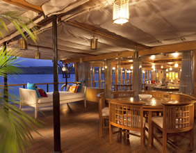 Zein Nile Chateau lounge