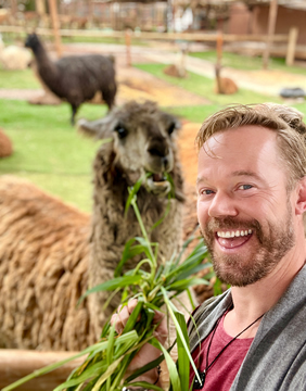 Peru gay tour - Alpaca Farm